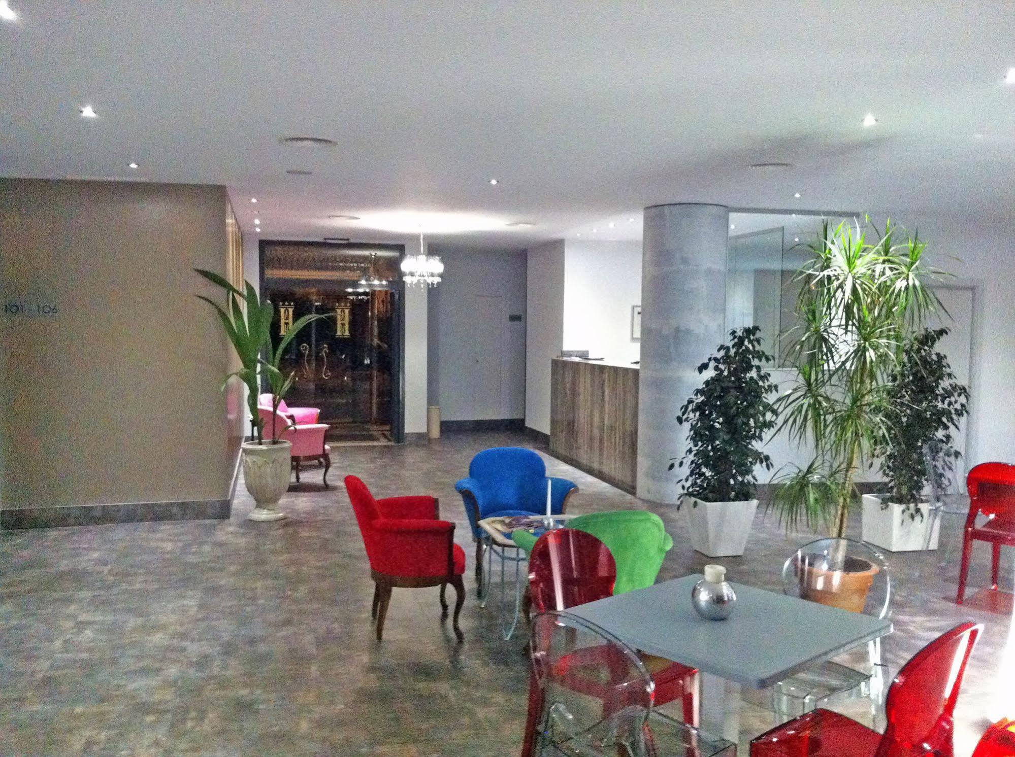 Aacr Hotel Monteolivos Seville Luaran gambar