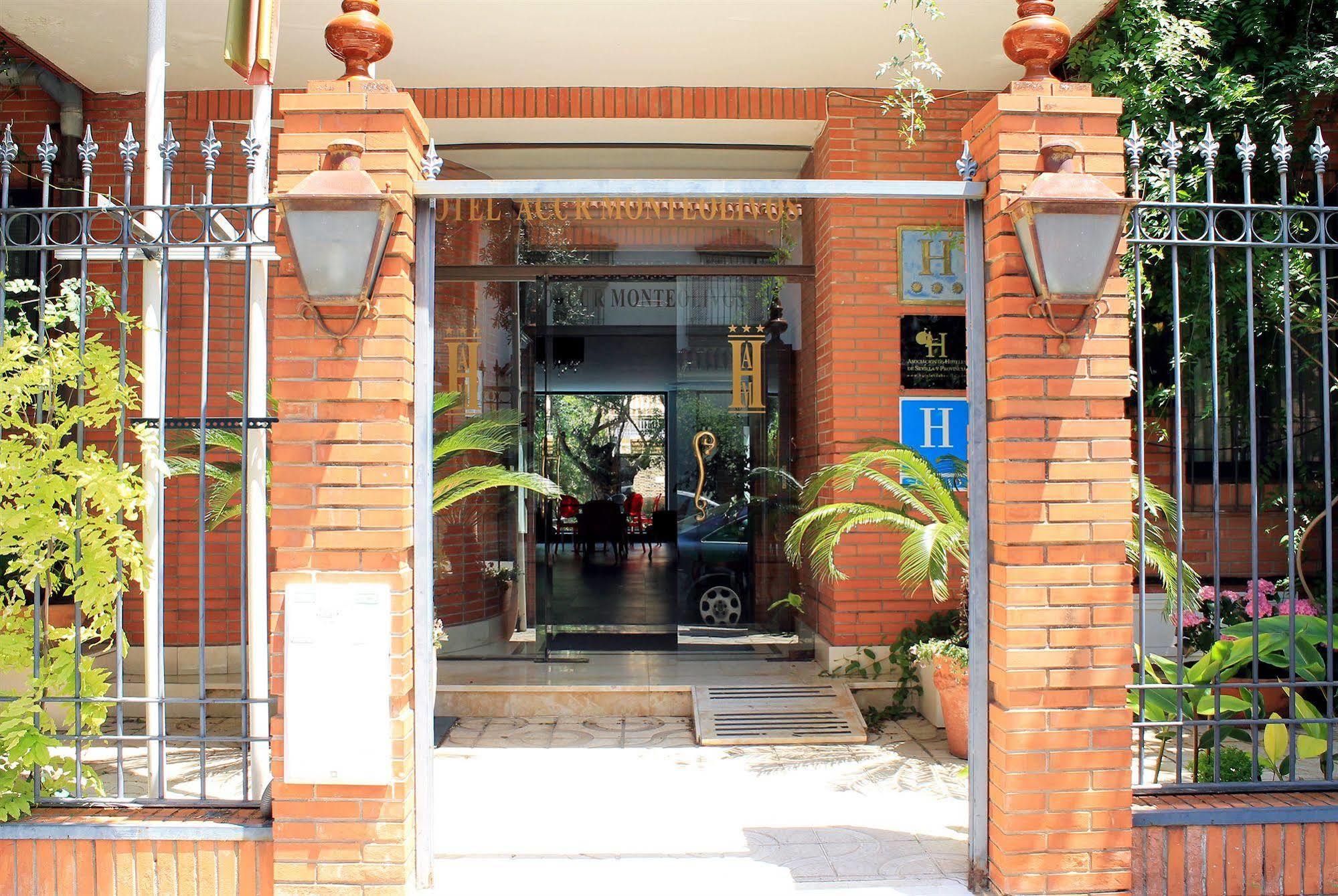 Aacr Hotel Monteolivos Seville Luaran gambar